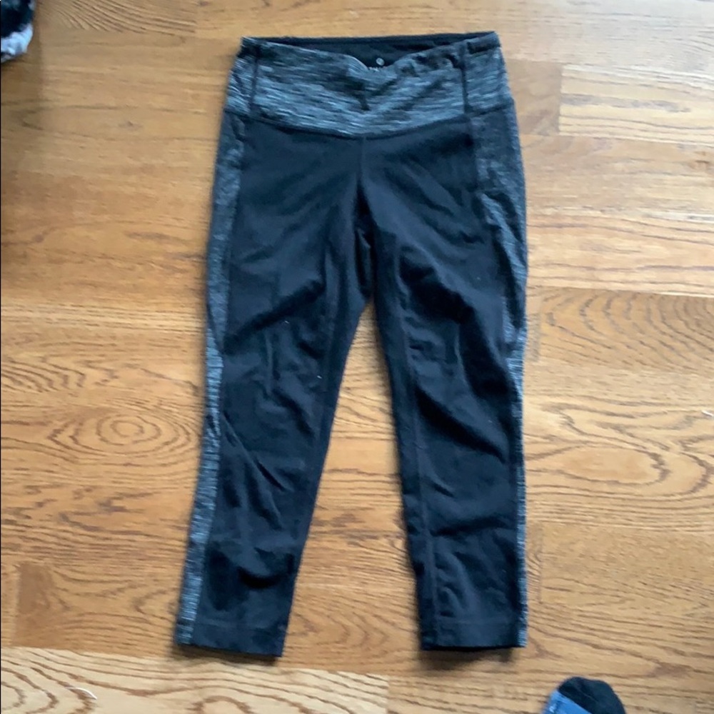 Athleta Black and Gray Crop Leggings